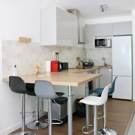 Appartamento Sur 2 Niveaux Avec Terrasse A Saint-Tropez